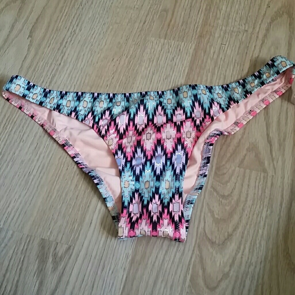 NWT victoria's secret cheeky bikini swim bottoms